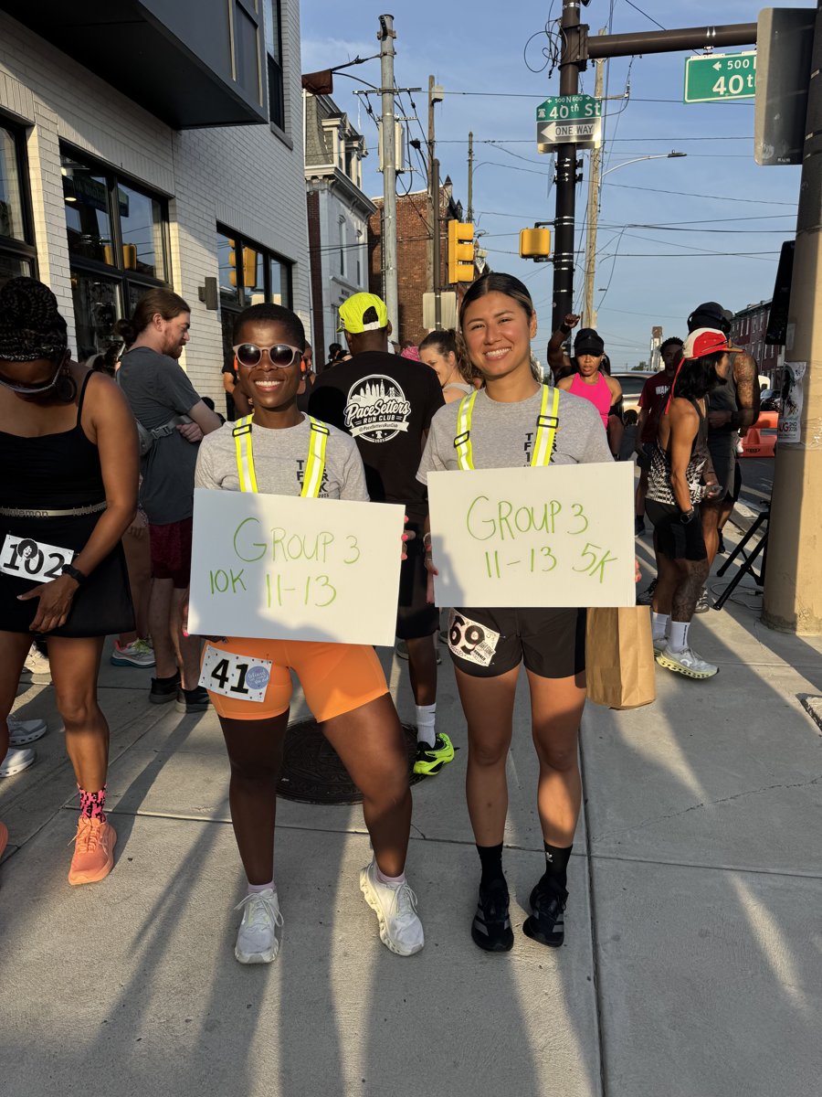 Diana Sparkles with her pace group at a local run club race